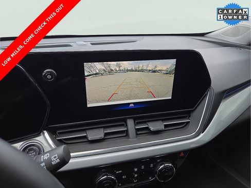 Used 2025 Chevrolet Trax LT w/ LT Convenience Package image 17