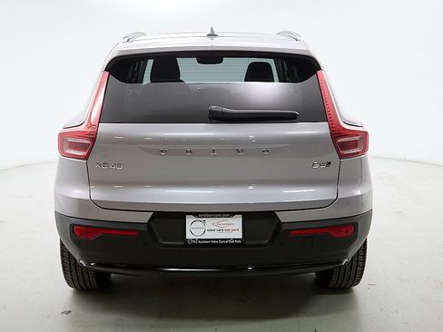 New 2026 Volvo XC40 B5 Plus w/ Protection Package Premier image 10