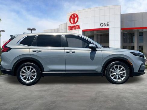 Used 2023 Honda CR-V EX-L image 3