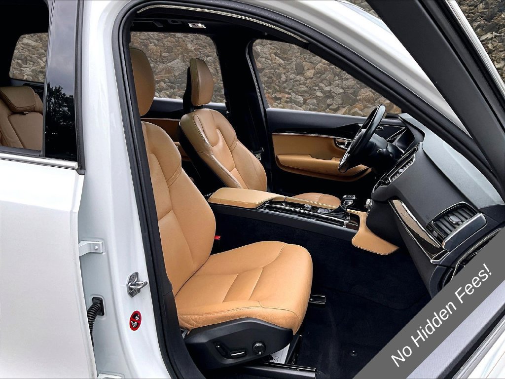 Used 2018 Volvo XC90 T6 Momentum w/ Convenience Package AWD/4WD image 7