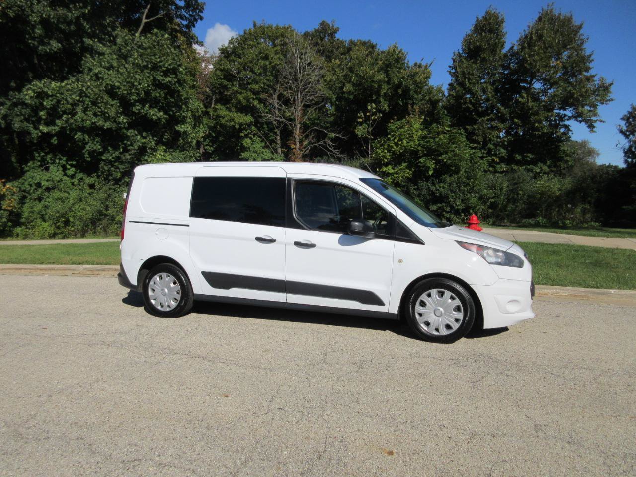 Used 2015 Ford Transit Connect XLT FWD image 4