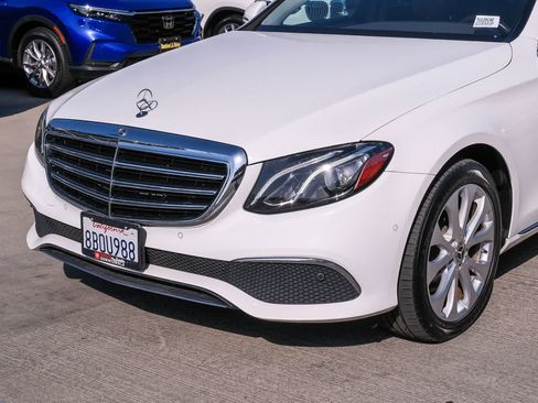 Used 2018 Mercedes-Benz E 300 image 11