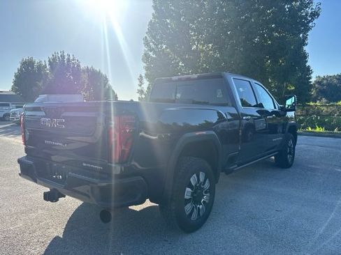 Used 2025 GMC Sierra 2500 Denali w/ Denali Reserve Package AWD/4WD image 5
