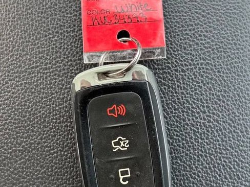 Used 2019 Ford Escape SE AWD/4WD image 28