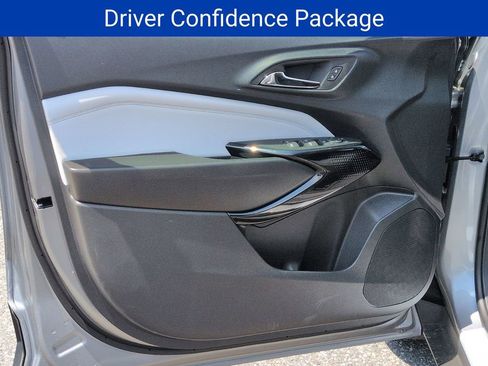 New 2026 Chevrolet Trax LT w/ Sunroof Package FWD image 9