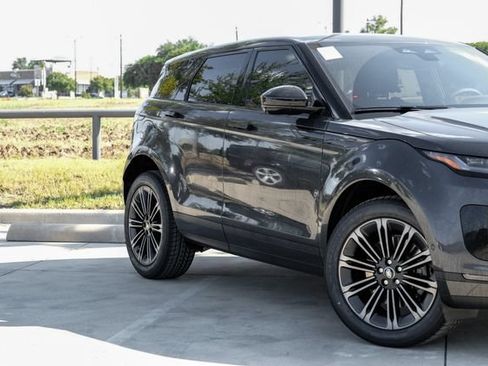 New 2026 Land Rover Range Rover Evoque S AWD/4WD image 8