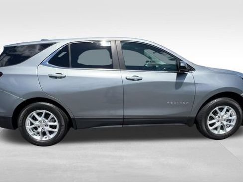 Certified 2024 Chevrolet Equinox LT w/ LPO, Floor Liner Package FWD image 8