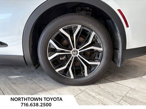 Used 2024 Toyota Crown XLE image 32