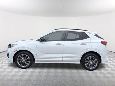 Used 2021 Buick Encore GX Select w/ Sport Touring Package FWD image 2