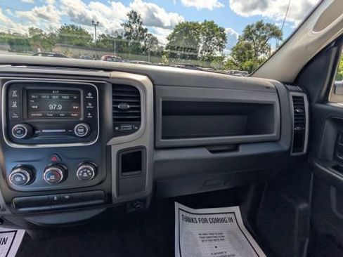 Used 2017 RAM 1500 Express w/ Express Value Package AWD/4WD image 21