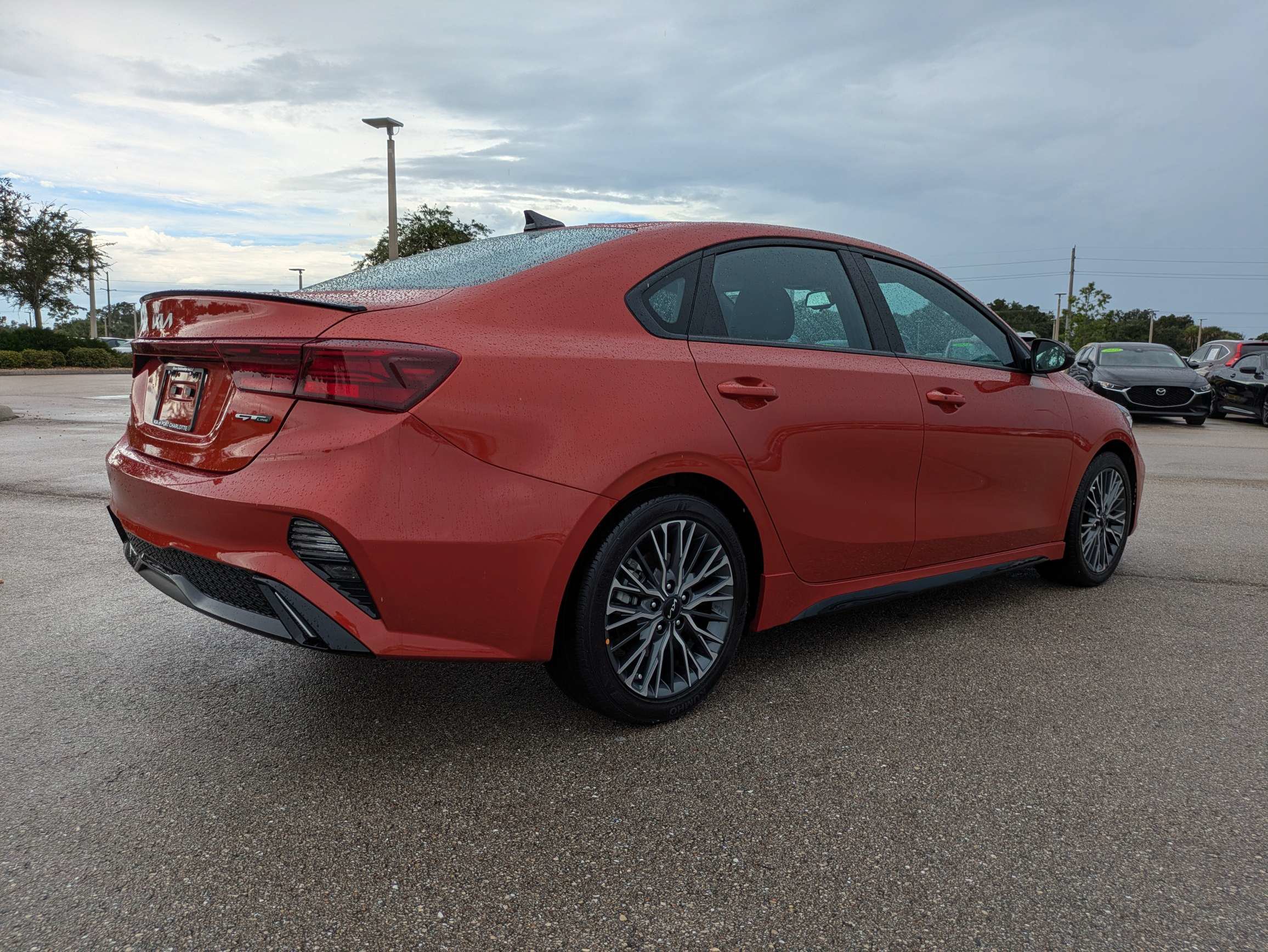 Used 2023 Kia Forte GT-Line w/ GT-Line Premium Package FWD image 4