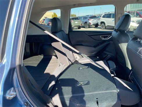 Used 2021 Subaru Forester Touring image 18