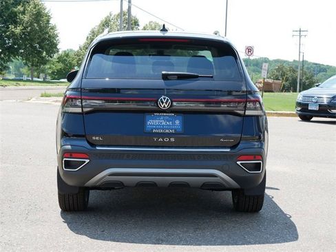 New 2025 Volkswagen Taos SEL image 3