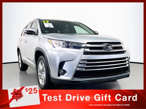 Used 2017 Toyota Highlander Limited image 1