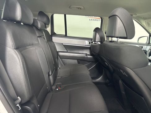 Used 2025 Hyundai Santa Fe SE image 25