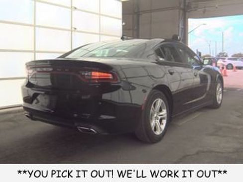 Used 2023 Dodge Charger SXT RWD image 2