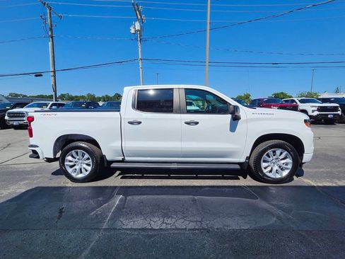 Used 2023 Chevrolet Silverado 1500 Custom AWD/4WD image 6
