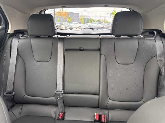 Used 2026 Buick Encore GX Sport Touring w/ Comfort Package AWD/4WD image 15
