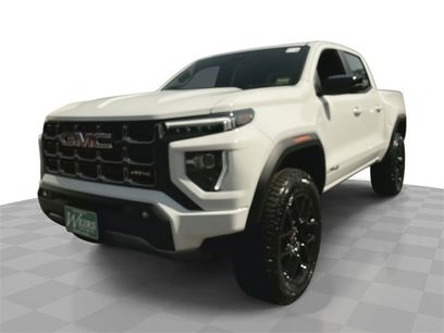 New 2025 GMC Canyon AT4 w/ Technology Plus Package