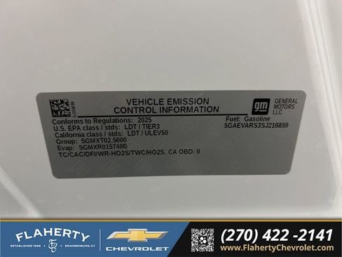Used 2025 Buick Enclave Preferred AWD/4WD image 17