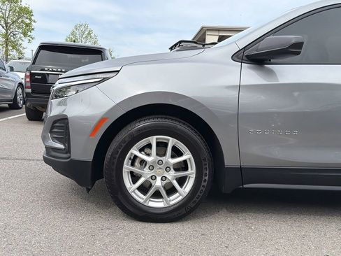 Used 2023 Chevrolet Equinox LS FWD image 9