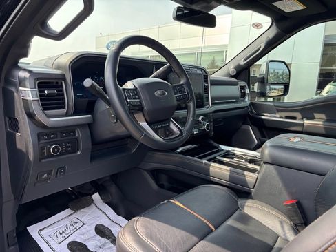 Used 2024 Ford F250 Platinum AWD/4WD image 21