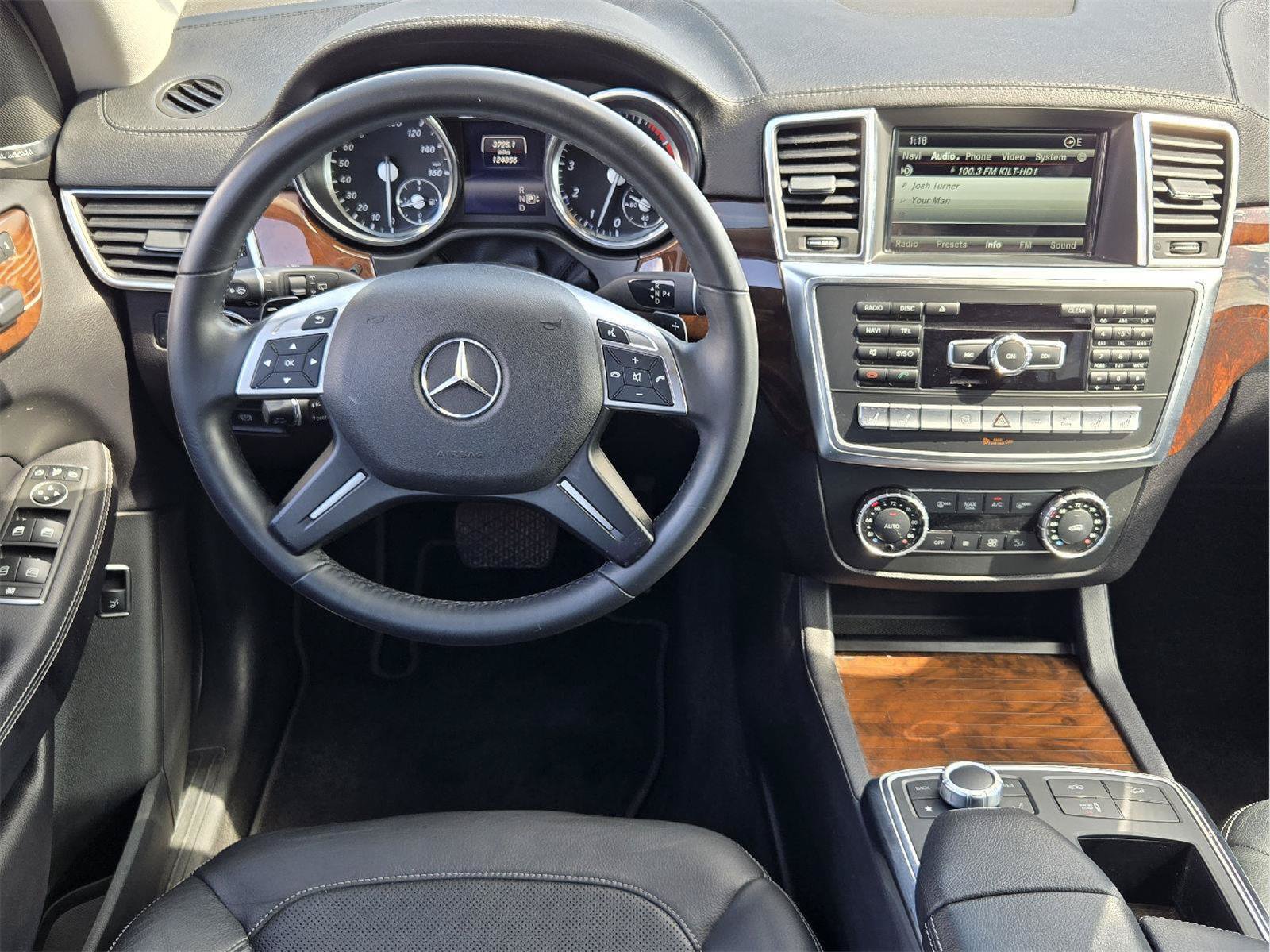 Used 2015 Mercedes-Benz GL 450 4MATIC image 34