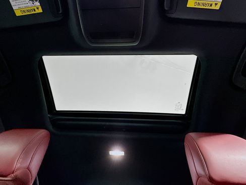 Used 2024 MAZDA MAZDA3 s image 24