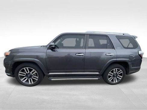 Used 2019 Toyota 4Runner Limited RWD image 4