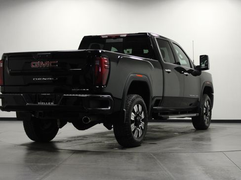 Used 2025 GMC Sierra 2500 Denali AWD/4WD image 4