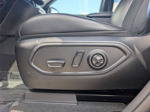 Used 2023 Jeep Grand Cherokee Altitude AWD/4WD image 21