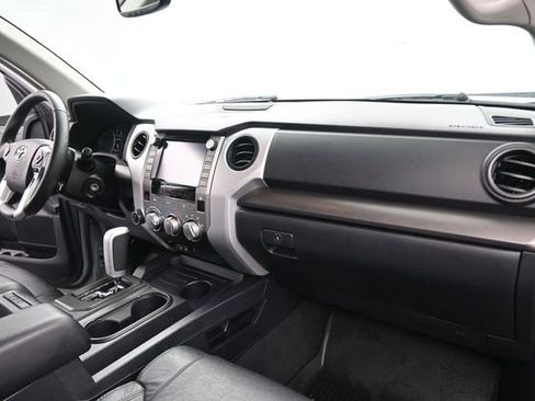 Used 2020 Toyota Tundra SR5 w/ SR5 Leather Package AWD/4WD image 24