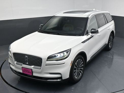 Used 2023 Lincoln Aviator Reserve w/ Equipment Group 201A image 17