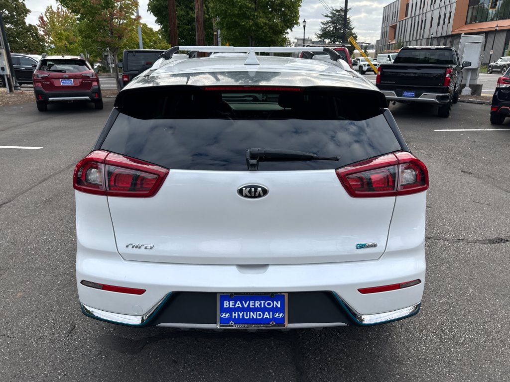 Used 2018 Kia Niro EX FWD image 5