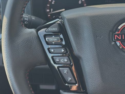 Used 2024 Nissan Frontier Pro-X image 20