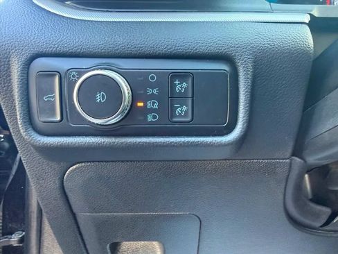 Used 2020 Ford Explorer XLT w/ Equipment Group 202A AWD/4WD image 14