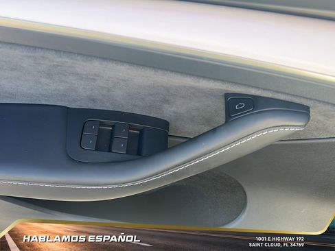 Used 2025 Tesla Model Y Long Range image 28