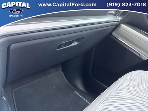 Certified 2025 Ford Expedition Platinum w/ Driver's Package AWD/4WD image 28