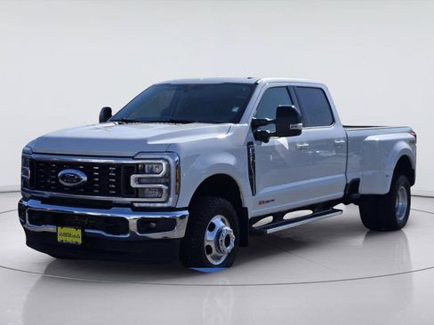 Certified 2026 Ford F350 Lariat AWD/4WD image 1