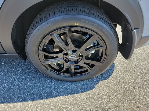 New 2024 Nissan Kicks SV w/ Interior Electronics Package image 8