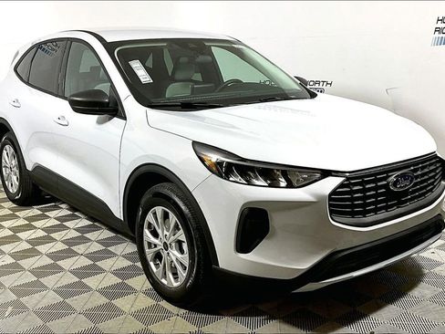 New 2026 Ford Escape Active image 2