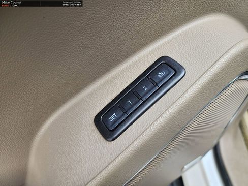 Used 2016 Chevrolet Suburban LTZ image 37