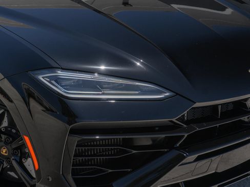 Used 2026 Lamborghini Urus SE AWD/4WD image 31