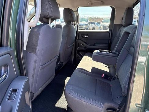 Used 2022 Nissan Frontier SV image 9