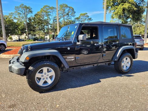 Used 2018 Jeep Wrangler Unlimited Sport S image 2