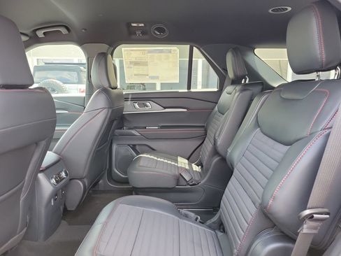 New 2026 Ford Explorer ST-Line AWD/4WD image 14