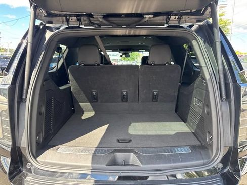 Used 2025 Chevrolet Suburban Premier AWD/4WD image 37