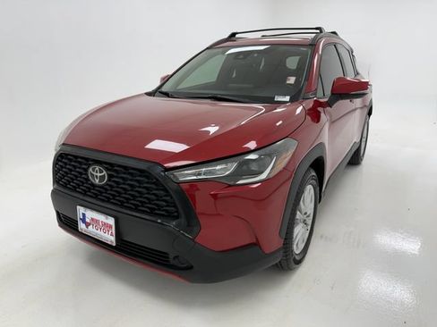 Used 2022 Toyota Corolla Cross LE FWD image 4