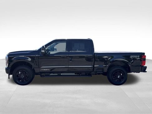 Used 2026 Ford F250 Lariat w/ Black Appearance Package AWD/4WD image 4