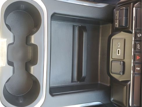 Used 2021 Chevrolet Silverado 1500 RST image 40